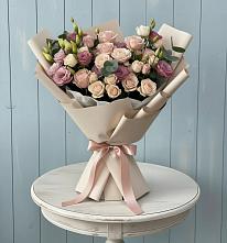 Букет цветов из:  Розы и Лизиантусы в Началово