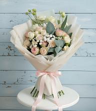 Букет цветов из:  Розы и Лизиантусы в Началово