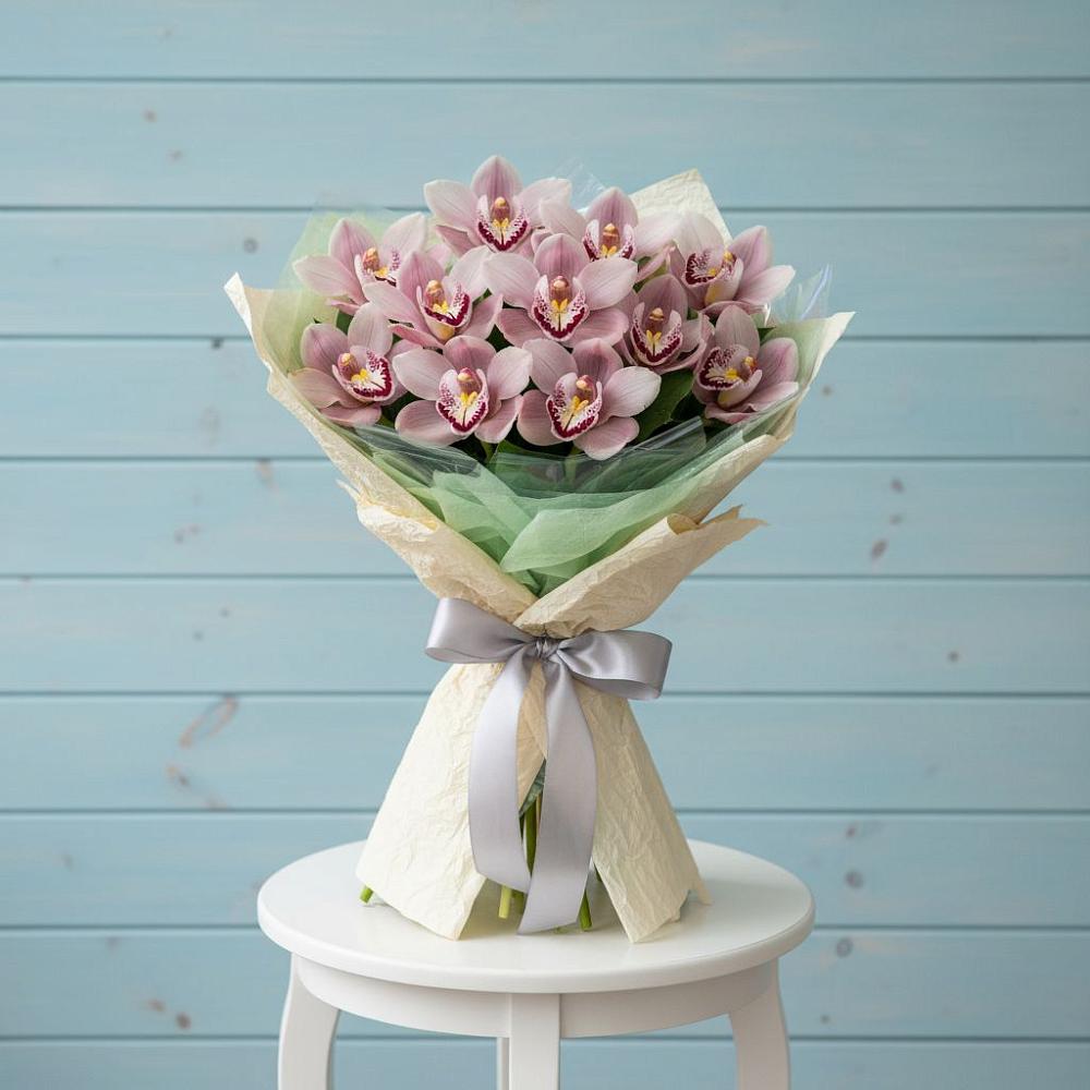 Букет цветов из: Орхидеи и Розы в Началово