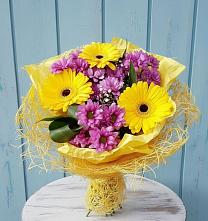 Букет цветов из:  Хризантемы и Герберы в Началово