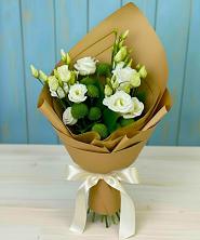 Букет цветов из:  Хризантемы и Лизиантусы в Началово