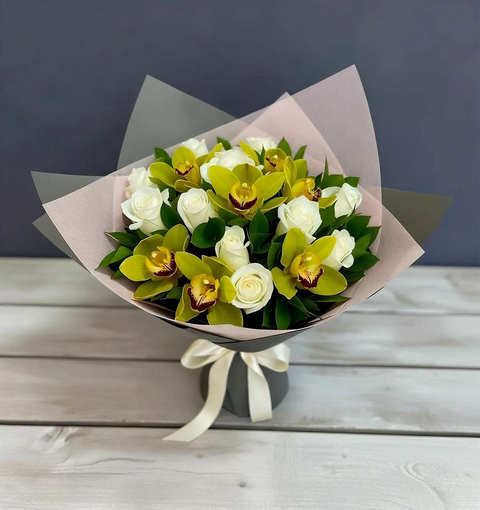 Букет цветов из: Орхидеи и Розы в Началово