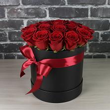 Цветочная композиция из Розы в шляпной коробке в Началово