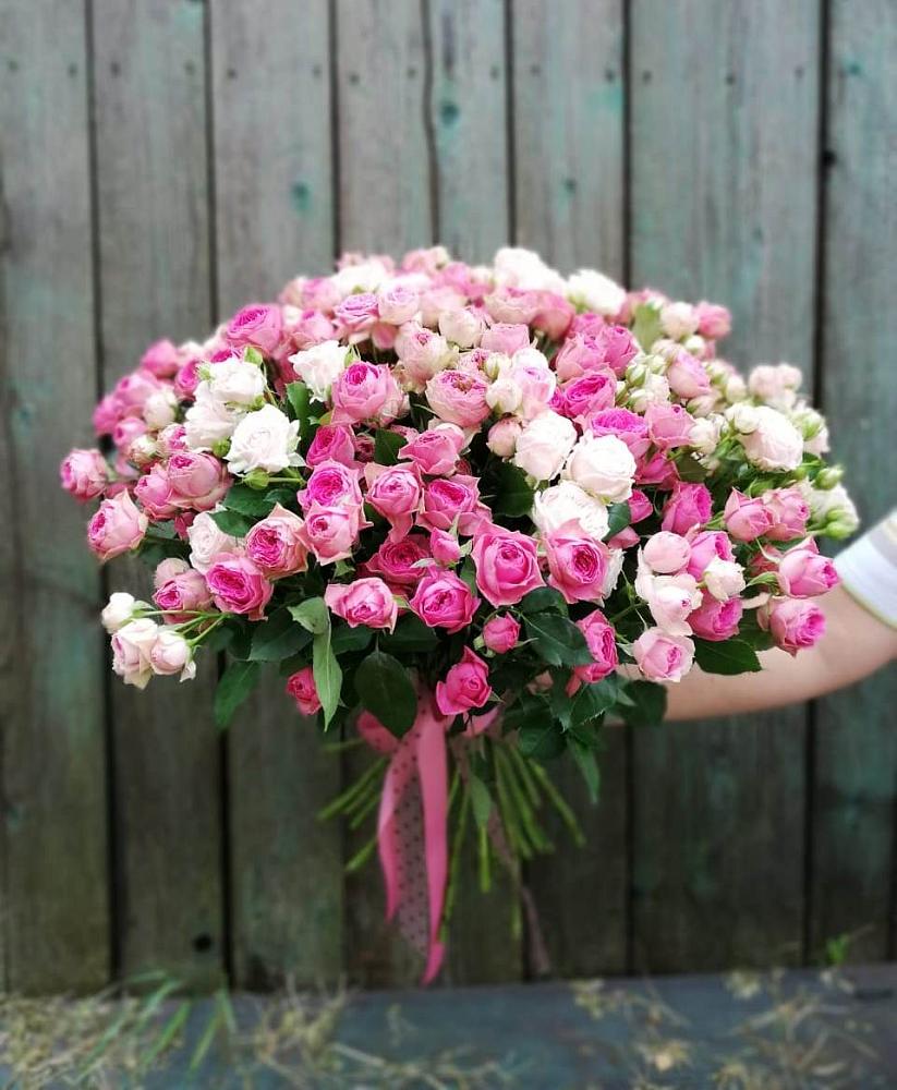 Букет Розовые кустовые розы Натали и Лав Лидия в Началово