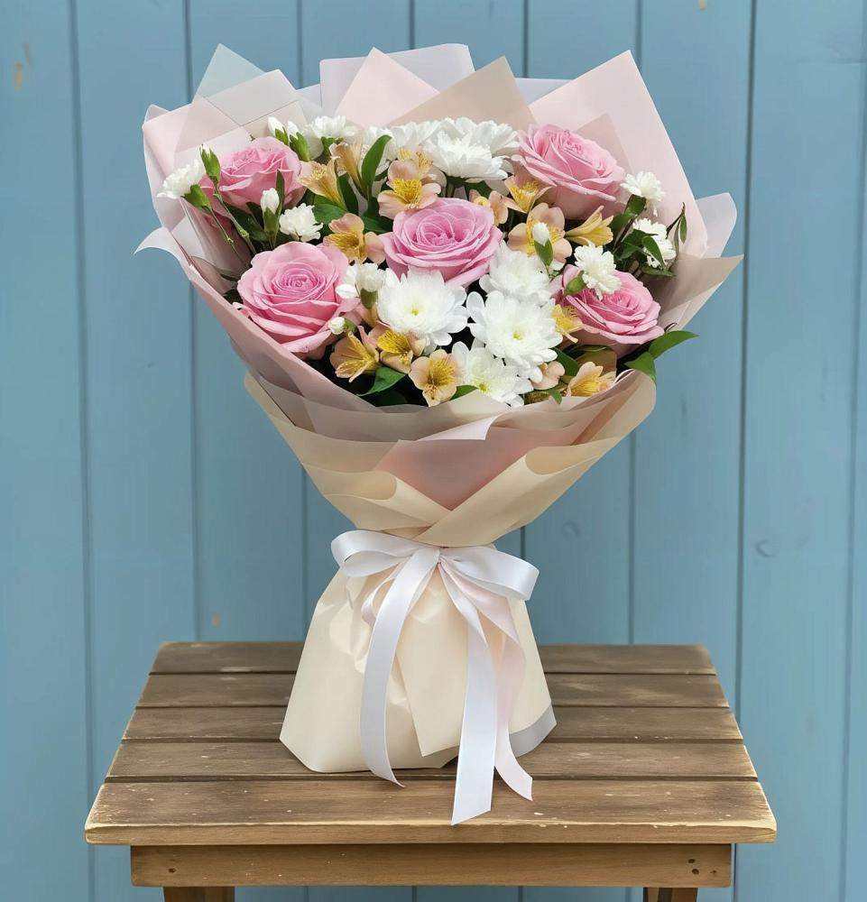 Букет цветов из: Гвоздики, Орхидеи и Розы в Началово