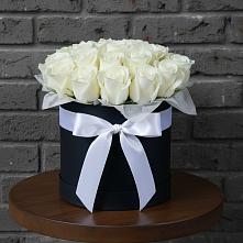 Цветочная композиция из Розы в шляпной коробке в Началово