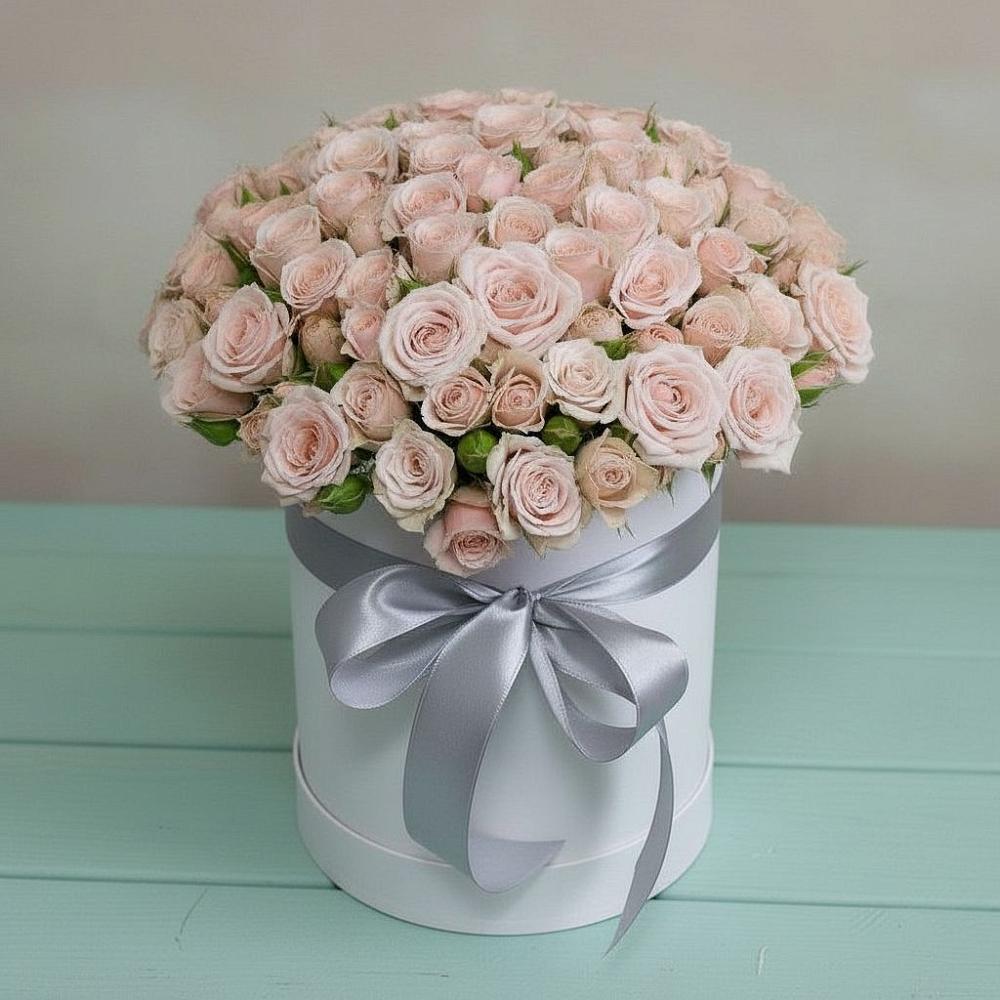 Цветочная композиция из Розы в шляпной коробке в Началово